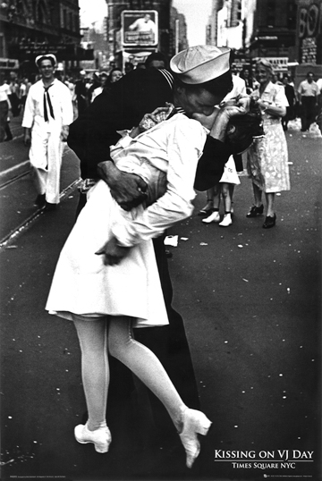 (image for) Kissing on VJ Day